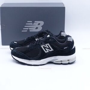 NEW Size 9 Men's New Balance 2002R Sneakers M2002RJB Black/Grey